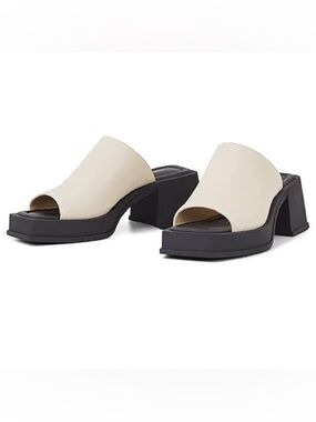 Vagabond Hennie Block Heel Slide in Cream and Black